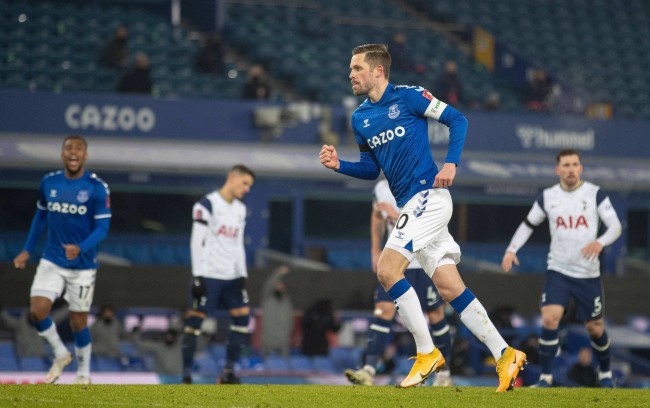 是现代足球 是现代足球